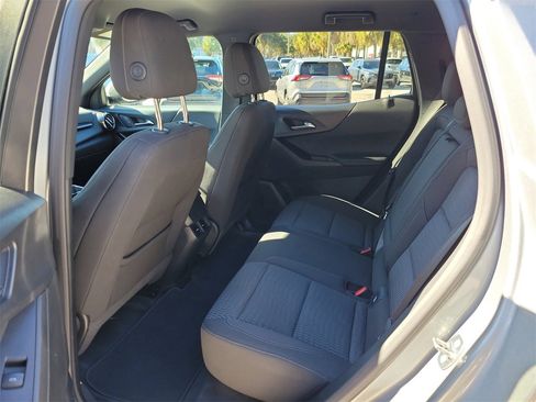 Used 2025 Chevrolet Equinox LT image 9