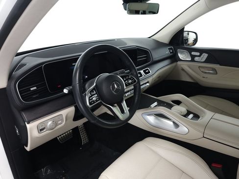 Certified 2022 Mercedes-Benz GLS 450 4MATIC image 9