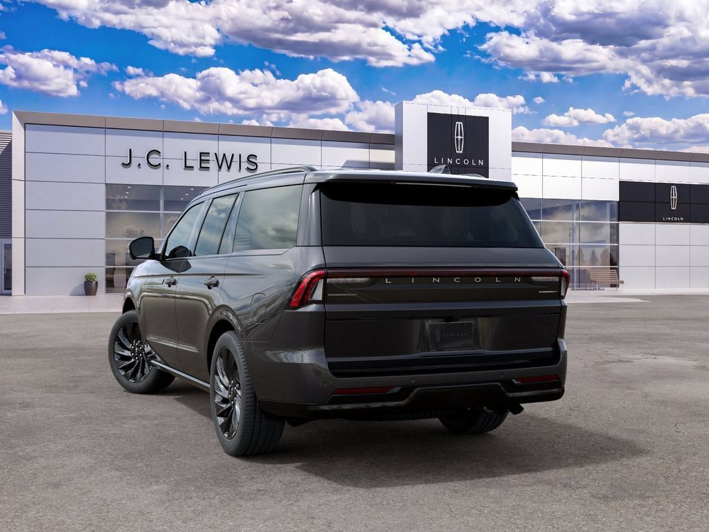 New 2027 Lincoln Navigator Reserve w/ Jet Appearance Package AWD/4WD image 4