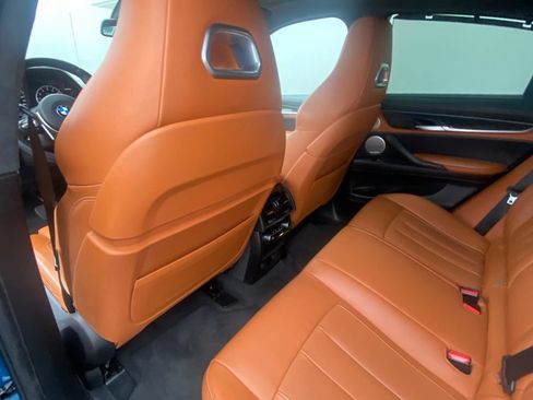 Used 2017 BMW X6 M AWD/4WD image 11
