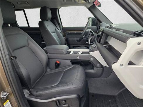 Certified 2025 Land Rover Defender 110 S AWD/4WD image 22