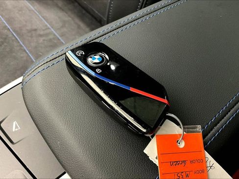 Used 2025 BMW X1 M35i w/ Premium Package image 13