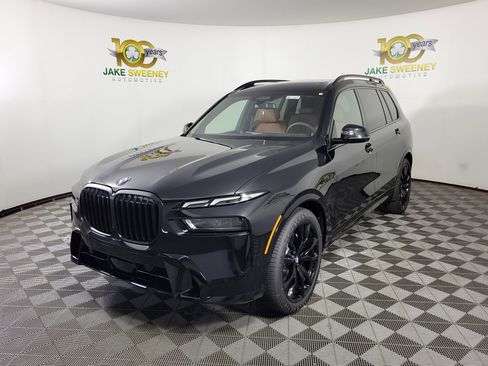 New 2027 BMW X7 xDrive40i w/ M Sport Package AWD/4WD image 3