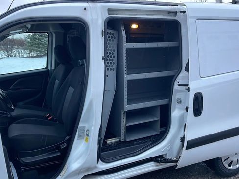 Used 2021 RAM ProMaster City Tradesman SLT image 12