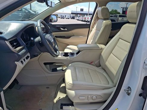 Used 2023 GMC Acadia Denali w/ Denali Ultimate Package AWD/4WD image 15