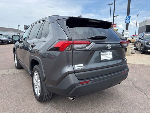 Used 2020 Toyota RAV4 XLE w/ Convenience Package AWD/4WD image 7
