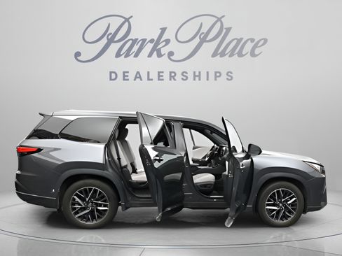 Used 2025 Lexus TX 350 AWD w/ Technology Package image 19