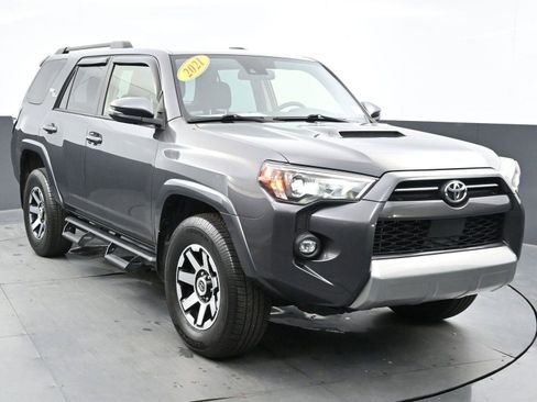 Used 2021 Toyota 4Runner TRD Off-Road Premium w/ Moonroof Package AWD/4WD image 2