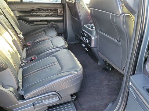 Certified 2022 Ford Expedition Max Platinum image 22