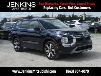 New 2025 Mitsubishi Outlander SE