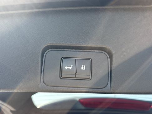 Certified 2023 Nissan Rogue SV w/ SV Premium B Package FWD image 7