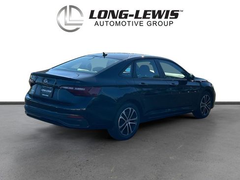 Certified 2023 Volkswagen Jetta Sport image 7