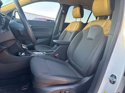 Used 2023 Buick Encore GX Preferred w/ Cold Weather Comfort Package FWD image 10