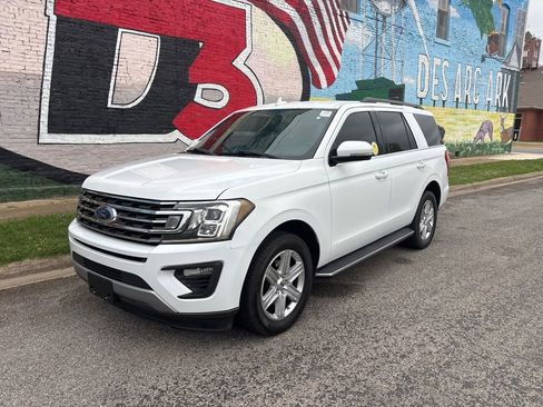 Used 2020 Ford Expedition XLT w/ Equipment Group 202A RWD image 61