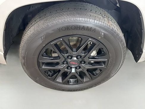 Used 2022 Toyota Tundra SR5 w/ TRD Sport Package AWD/4WD image 30