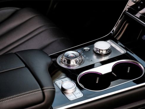 Used 2025 Genesis GV80 2.5T Standard image 22