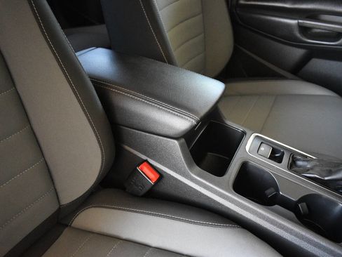 Used 2019 Ford Escape S image 26