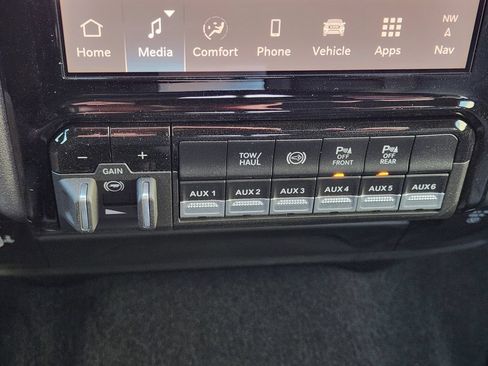 Used 2026 RAM 2500 Tradesman AWD/4WD image 14