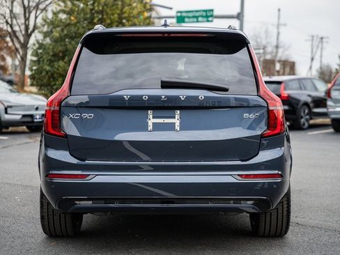 New 2026 Volvo XC90 B6 Ultra w/ Lounge Package image 6
