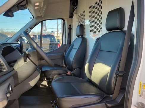 New 2026 Ford Transit 250 148 Medium Roof RWD image 11