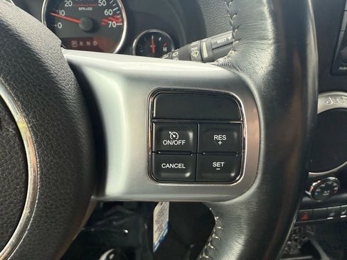 Used 2017 Jeep Wrangler Unlimited Rubicon image 21