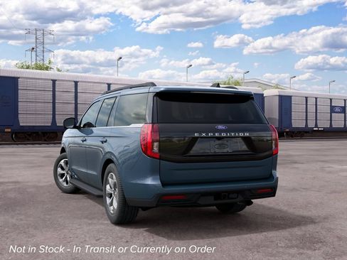 New 2027 Ford Expedition Active AWD/4WD image 4