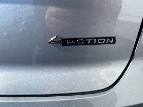 New 2026 Volkswagen Atlas Cross Sport SEL Premium R-Line image 18