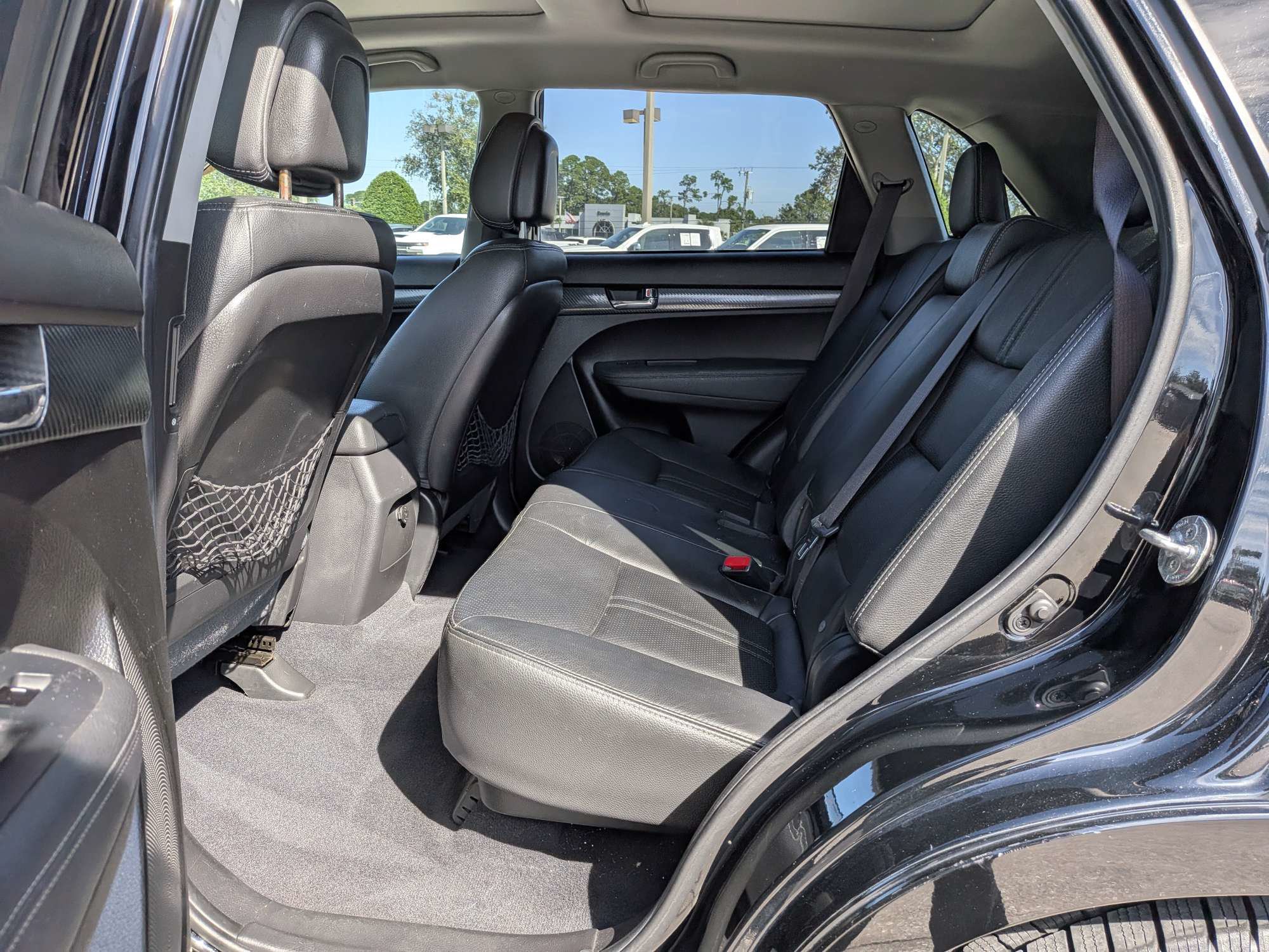 Used 2011 Kia Sorento SX FWD image 14