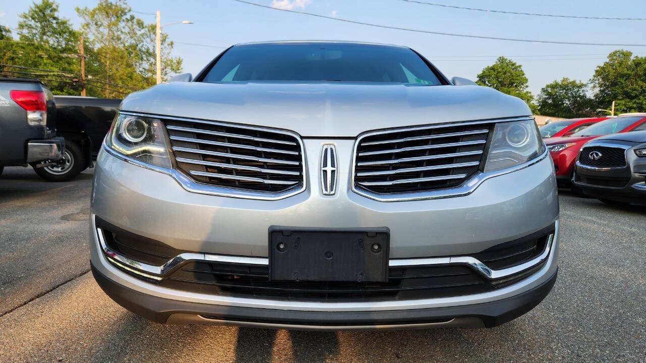 Used 2016 Lincoln MKX Select w/ Select Plus Package AWD/4WD image 5