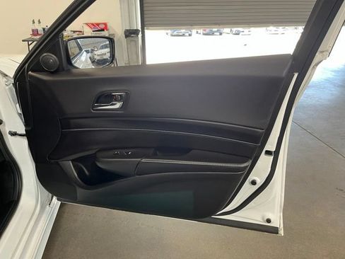 Used 2016 Acura ILX FWD image 12
