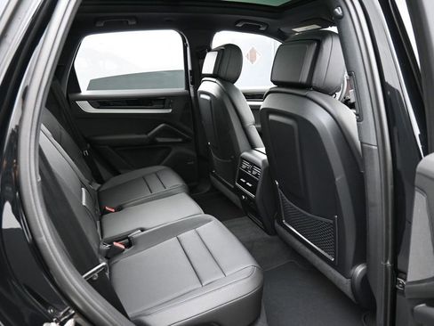 New 2026 Porsche Cayenne AWD/4WD image 27