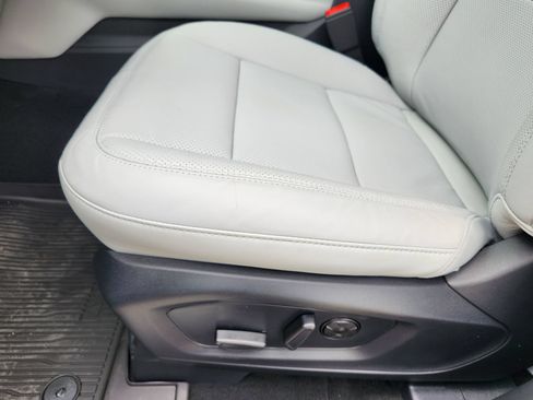 New 2026 Ford Explorer Platinum w/ LUX Leather Package AWD/4WD image 22