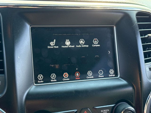 Used 2019 Jeep Grand Cherokee Laredo AWD/4WD image 19
