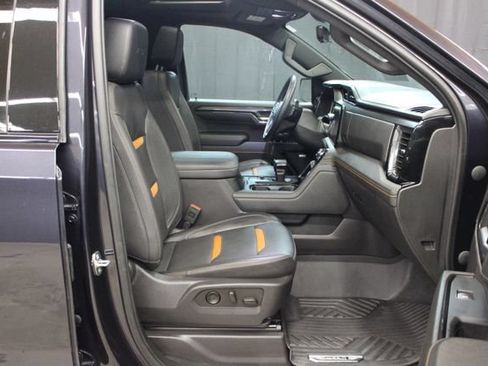 Used 2024 GMC Sierra 1500 AT4 w/ Technology Package AWD/4WD image 57
