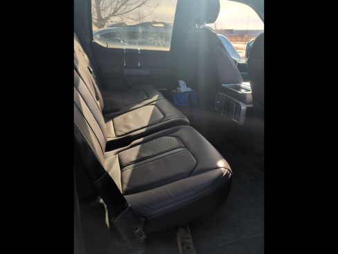 Used 2015 Ford F150 Platinum w/ Technology Package image 6