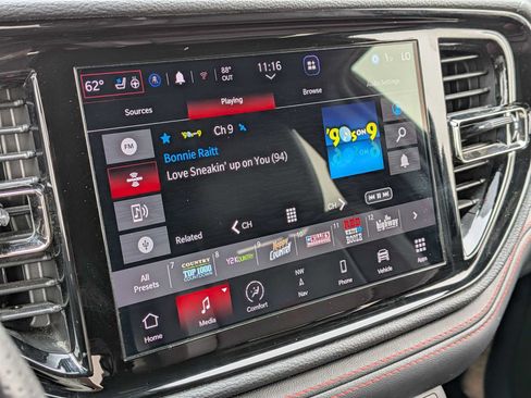 Used 2023 Dodge Durango GT AWD/4WD image 26