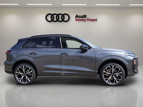 New 2026 Audi Q3 quattro 2.0T AWD/4WD image 6