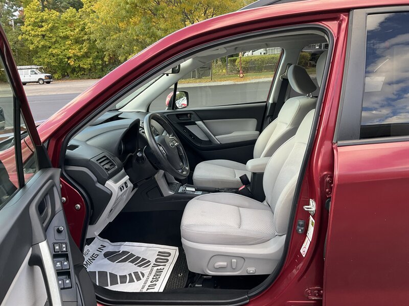 Used 2014 Subaru Forester 2.5i Premium w/ All-Weather Package AWD/4WD image 13