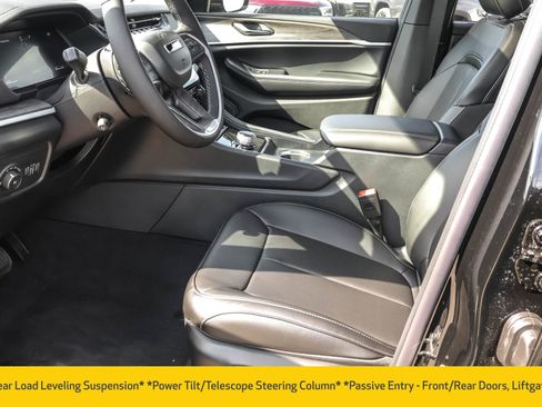 New 2025 Jeep Grand Cherokee L Limited w/ Luxury Tech Group II image 5