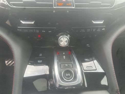 Used 2024 Acura MDX A-Spec image 9