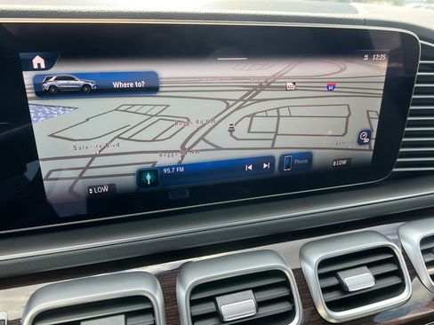 New 2026 Mercedes-Benz GLE 450 4MATIC image 29