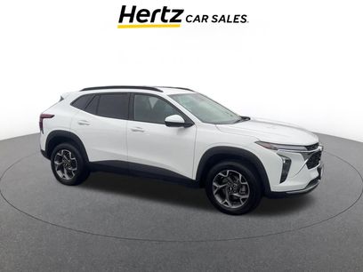 Used 2025 Chevrolet Trax LT