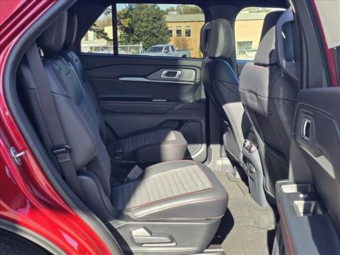 New 2026 Ford Explorer ST-Line w/ ST-Line Street Pack image 10