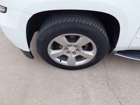 Used 2017 Chevrolet Suburban Premier image 36
