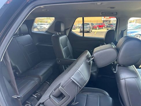 Used 2021 Chevrolet Traverse LT AWD/4WD image 18