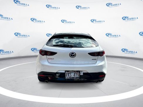 Used 2019 MAZDA MAZDA3 Hatchback FWD image 4