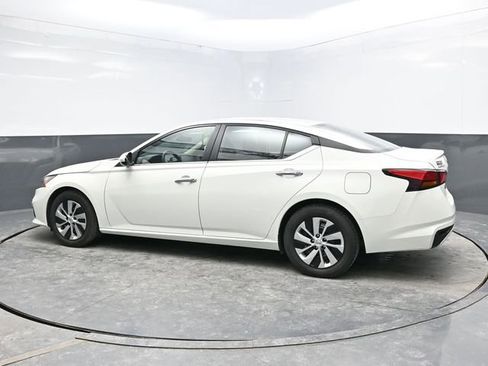 Used 2021 Nissan Altima 2.5 S image 4