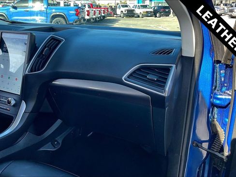 Used 2024 Ford Edge SEL image 25