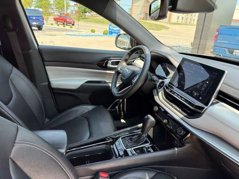 Used 2025 Jeep Compass Limited AWD/4WD image 14