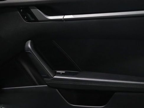Used 2020 Porsche 911 Carrera RWD image 33
